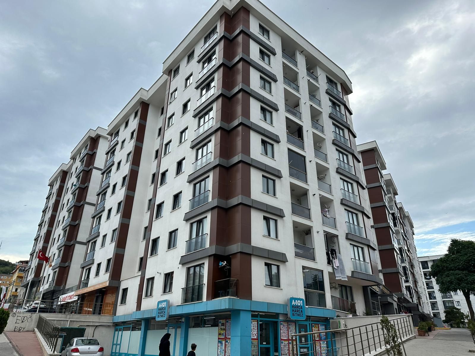 GÖZDE PARK EVLERİNDE 3+1 SİTE İÇİ İSKANLI GÜNEY CEPHE LÜKS DAİRE