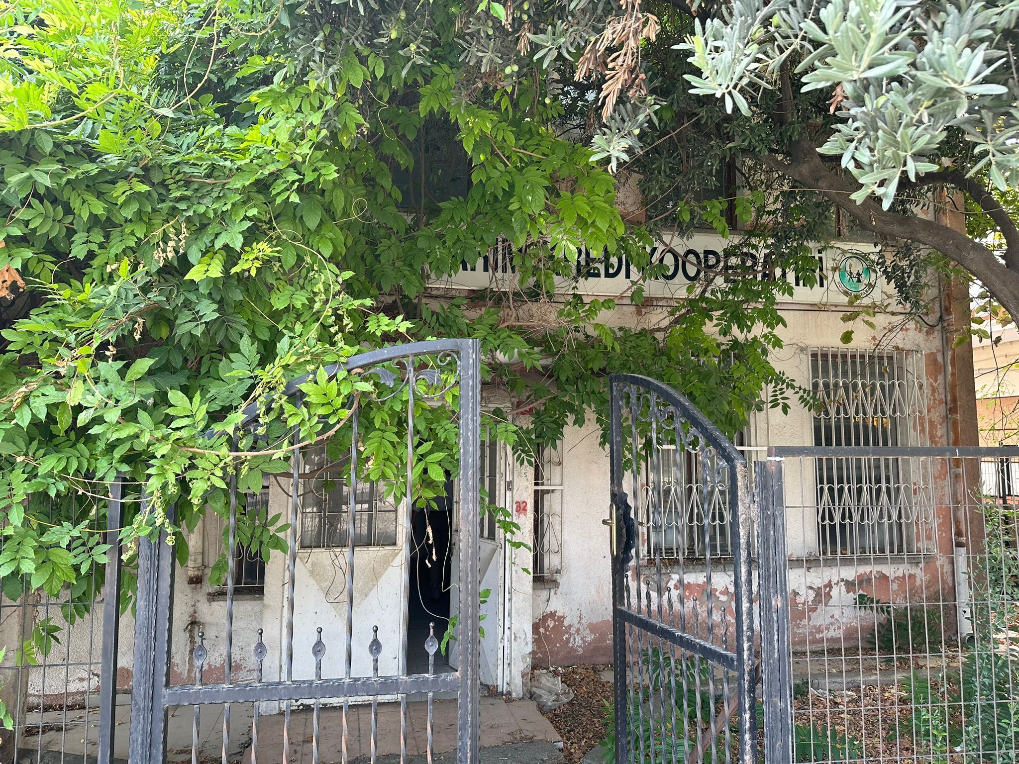 Rensa Gayrimenkul’den Büyükçekmece Celaliye’de 820m2’lik Bahçeli Depolu İş Yeri